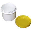 Dose mit Schraubdeckel gelb Füllvolumen 25ml aus Polypropylen (PP), lebensmittelgerecht. PP ist ein bpa-freier Kunststoff. Geeignet für alle Arten von Lebensmitteln bei Langzeitlagerung bei Raumtemperatur u. darunter, inkl. Heißabfüllung bzw. Erhitzung.